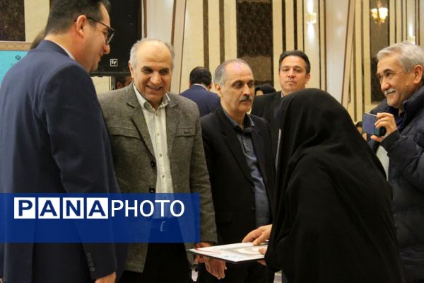  تکریم بازنشستگان در تالار مهستان شهرستان سملقان