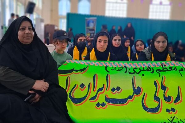 راهپیمایی یوم الله ۲۲ بهمن در شهرستان باشت با حضور گرم مردم