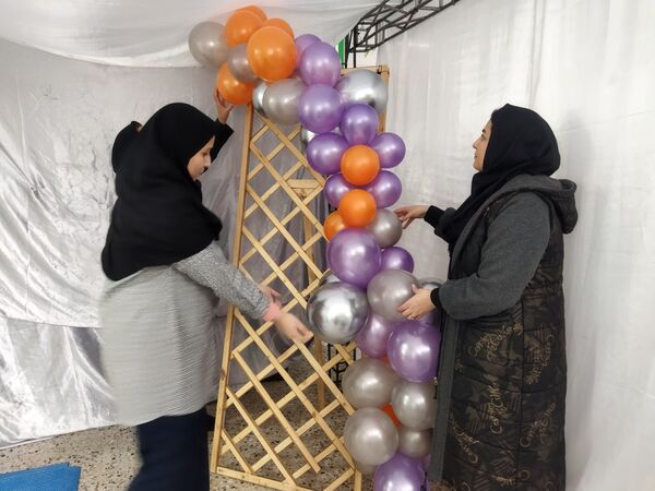 فضاسازی اردوی تمشک توسط دانش‌آموزان و فرهنگیان شهر راز