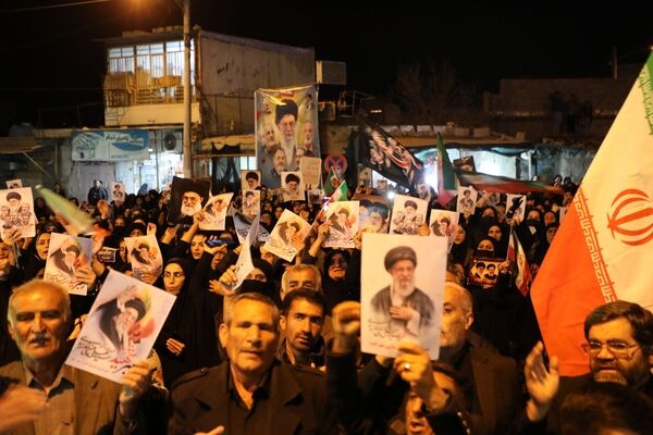  ادای احترام به ارتحال رهبر معظم انقلاب در شهرستان لنده 