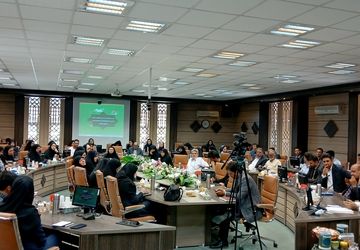 نشست استاندار با محوریت سمن‌ها و پروژه‌های هفته دولت