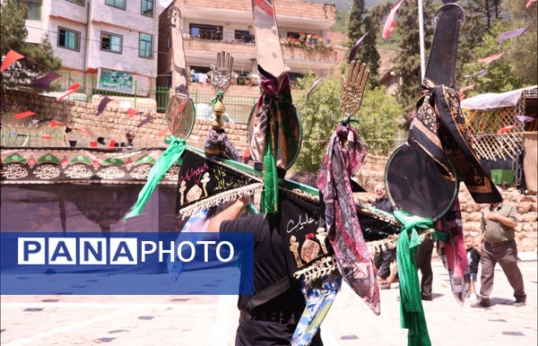 مراسم تاسوعای حسینی در روستای زیارت