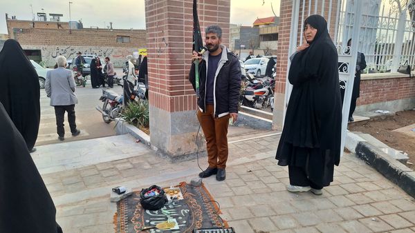 آیین چراغ برات در مزار شهیدان خلیل آباد 