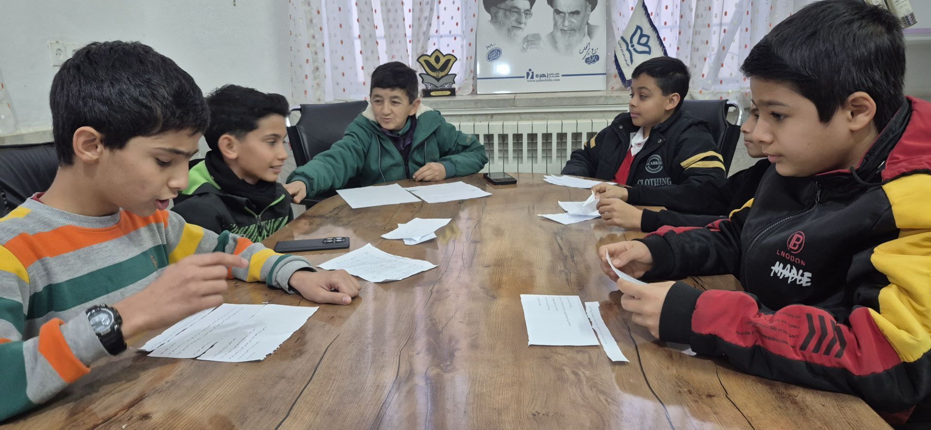 هم اندیشی انجمن خبرنگاری پسران کانون لقمان کاشمر