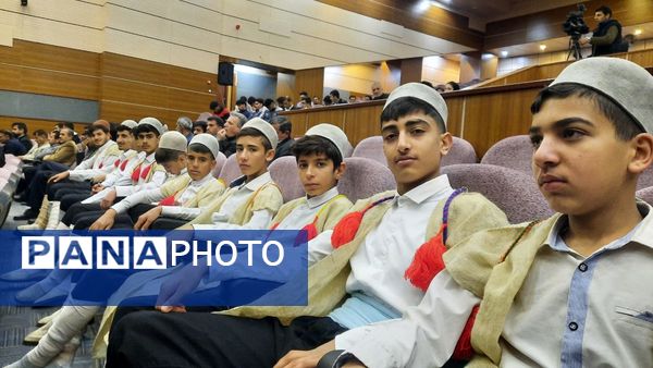 آیین تجلیل از برترین‌های کشوری فرهنگیان و دانش‌آموزان کهگیلویه و بویراحمد در یاسوج