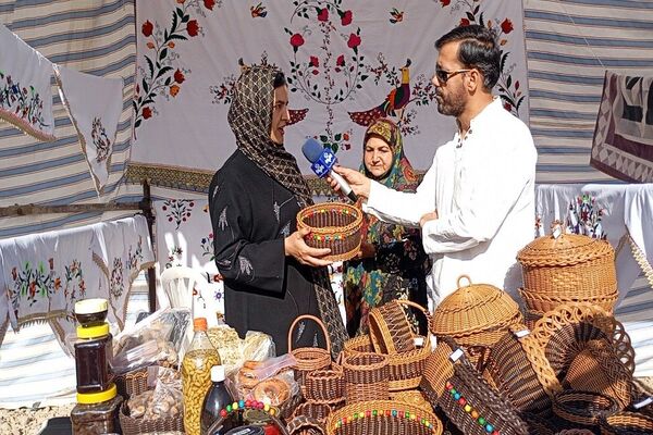 آغاز مراسم روز شهر بار با افتتاح نمایشگاه محصولات محلی و صنایع دستی