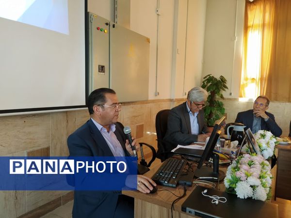  ششمین جلسه پروژه مهر ناحیه ۶ در هنرستان دارالفنون