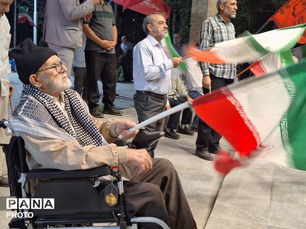 جشن میلاد حضرت زینب (سلام‌الله علیها) در جوار مزار شهید گمنام شهرک آزادی