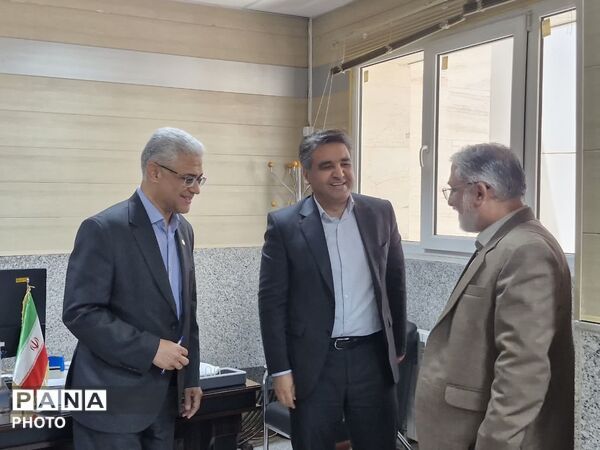 حضور فرماندار شهرستان بیرجند در اداره تامین اجتماعی منطقه یک 