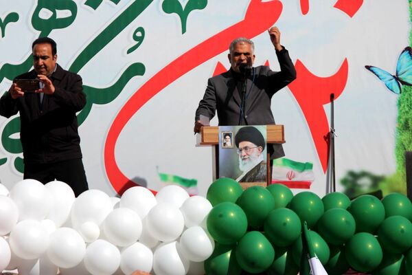راهپیمایی ۲۲ بهمن در شهرستان بم 
