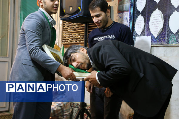 یادواره سادات شهید و چهلم شهدای خدمت در قم