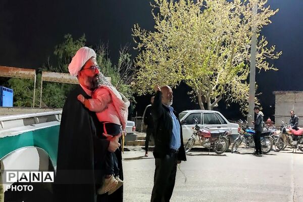 یک دنیا شاهد و مبهوت از حضور خیابانی مردم شهر بار