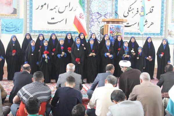 بزرگداشت مقام معلم در نماز جمعه گلوگاه 