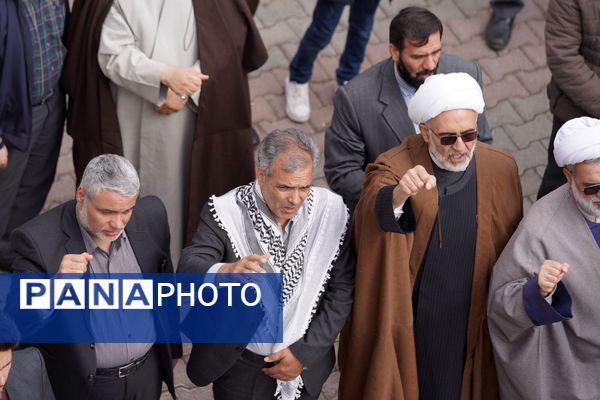 غرش خشم انقلابی دانشجویان دانشگاه آزاد مشهد علیه صهیونیسم و فریاد همبستگی با غزه