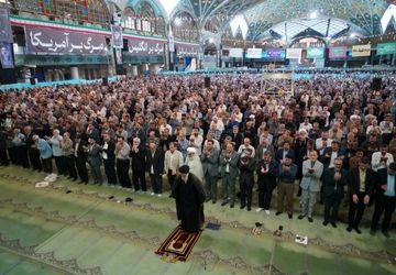 سخنرانی مدیر کل آموزش و‌پرورش استان اصفهان پیش از خطبه های نماز جمعه