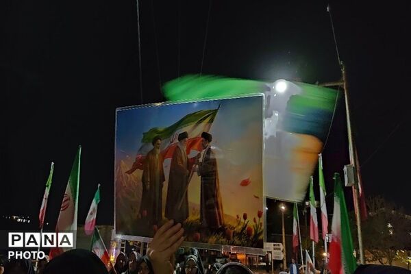از انتقام خون شهدا صرف نظر نخواهیم کرد