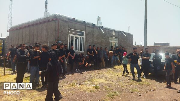 مراسم صبح عاشورا در روستای حسن آباد بلهر 
