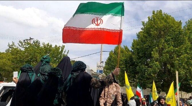 حضور مردم جان فدای شهرستان دورود در رزمایش ملی 