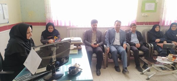 بازدید مسئولین آموزش و پرورش از دبستان دخترانه شهید نجفی فدافن