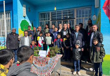 تقدیر از پدران فعال حوزه حمل و نقل در مدرسه محمد منتظر قائم شهر خاتم