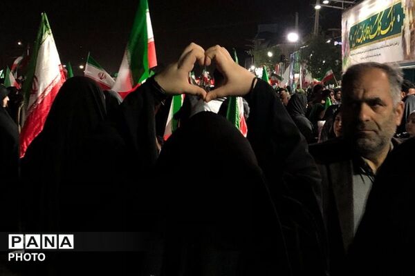 تشییع پیکر شهید محمدحسین عزیزی و شهیده حاجیه خانم صلح‌جو