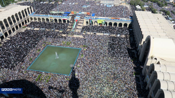 نماز جمعه تهران به امامت مقام معظم رهبری