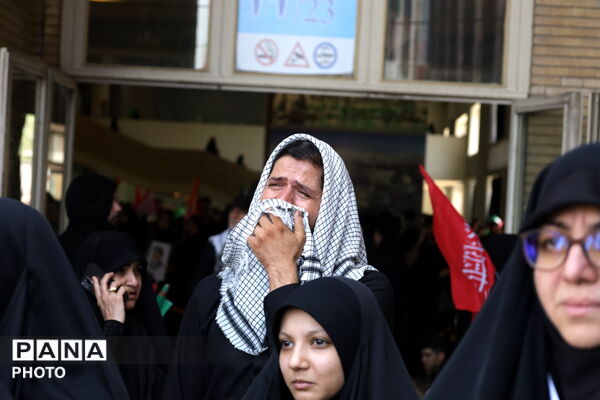 آخرین وداع ملت ایران با رهبر شهید 