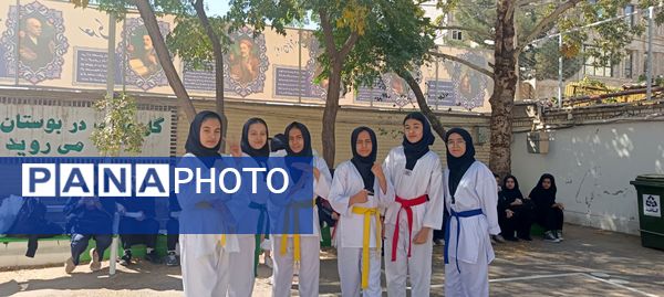 المپیاد ورزشی در دبیرستان کوثر فرهنگیان