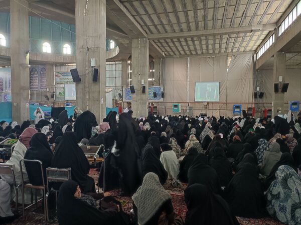 نمازجمعه عبادی و سیاسی هفته دوم بهمن ماه