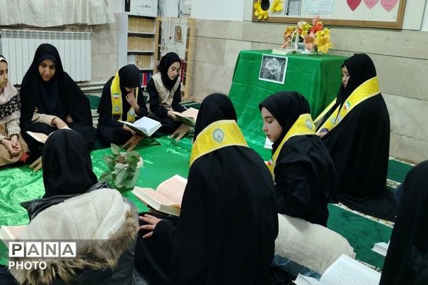 محفل انس با قرآن کریم در آموزشگاه شهید مجید دهنوی نیشابور