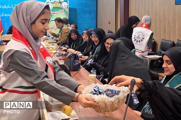 گرامیداشت سالروز تاسیس سازمان دانش‌آموزی در بهارستان دو