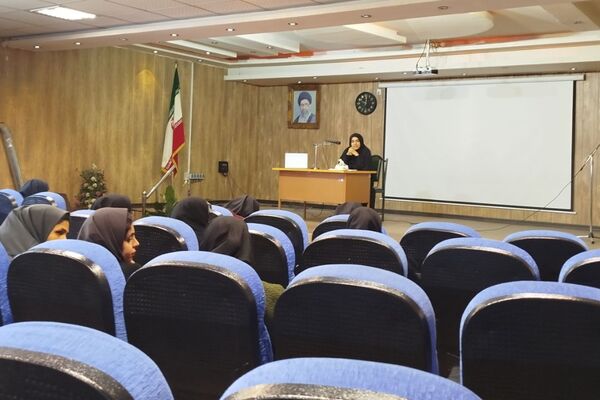کارگاه آموزشی مراقبین و رابطین سلامت با محوریت آنفلونزا، تغذیه سالم، دخانیات