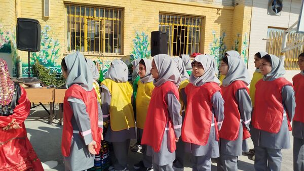 مشعل المپیاد ورزشی ناحیه ۷ در دبستان شهدای راه آهن روشن شد