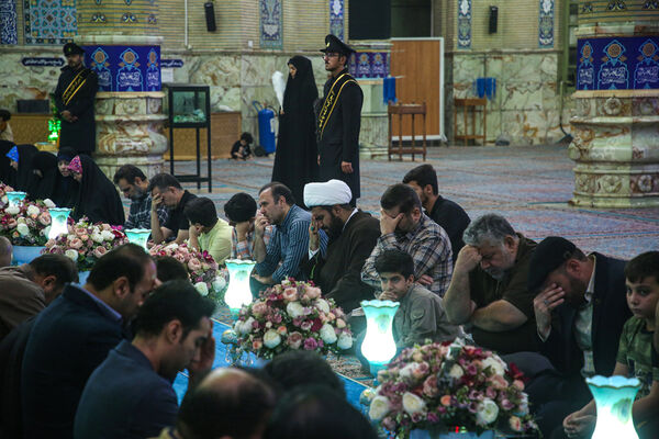 آیین «عهد عاشقی» با حضور اصحاب رسانه در مسجد جمکران