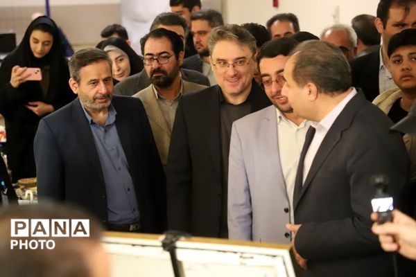 افتتاح نمایشگاه دستاوردهای کانون‌های فرهنگی تربیتی آذربایجان شرقی