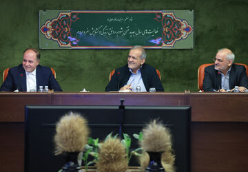 پزشکیان: خدمت‌رسانی بدون وقفه ادامه دارد