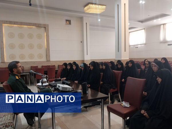 برگزاری اردو یاوران ولایت دانش‌آموزان ناحیه یک