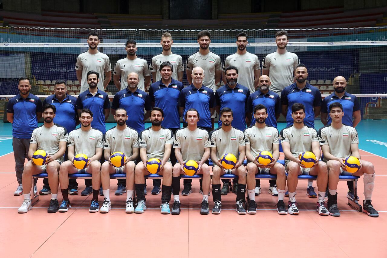 تمرین با مربیان ایرانی و تحت نظارت پیاتزا