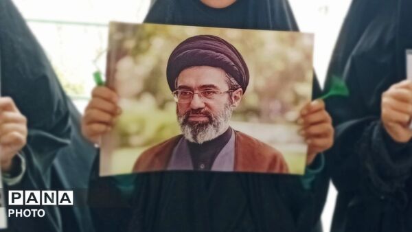 برگزاری مراسم چهلم رهبر شهید و همه شهدای جنگ در ماه مبارک رمضان در فامنین