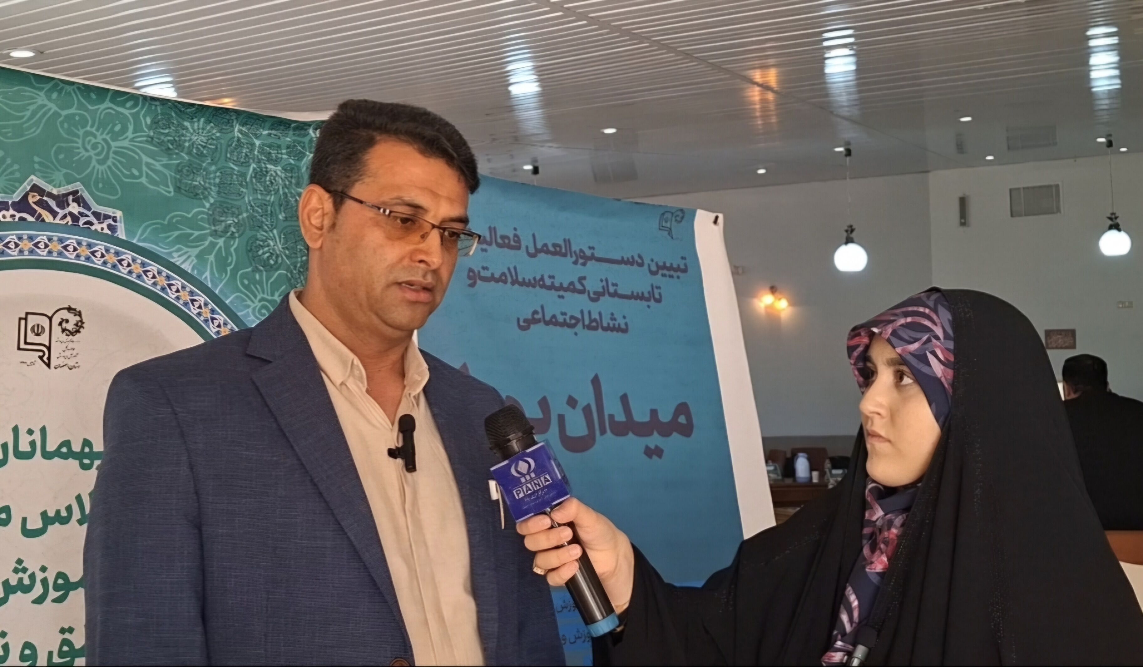 تجهیز مدارس ورزنه به امکانات هوشمند تا مهرماه