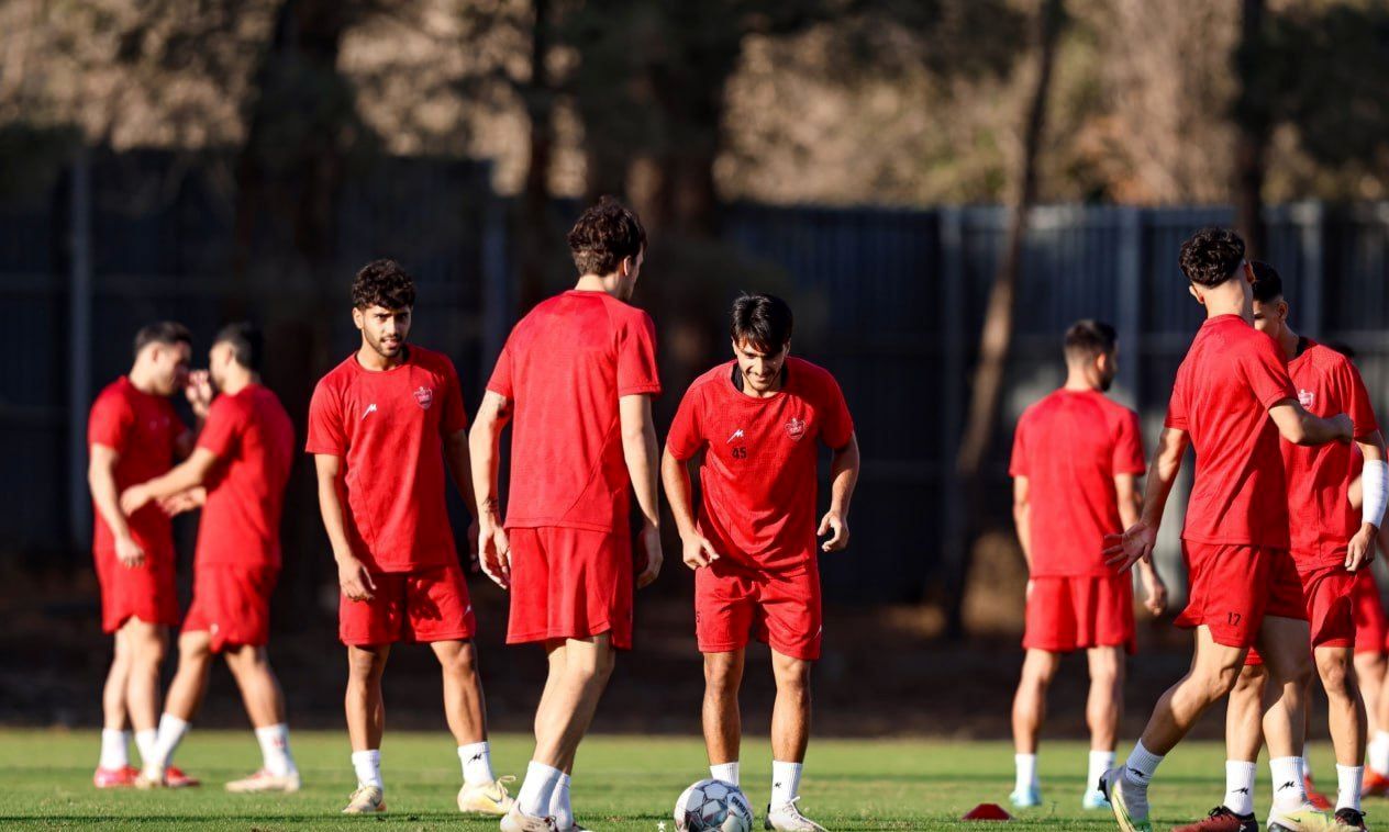 ترکیب پرسپولیس برای بازی مقابل سپاهان/علیپور در نوک حمله سرخ‌پوشان