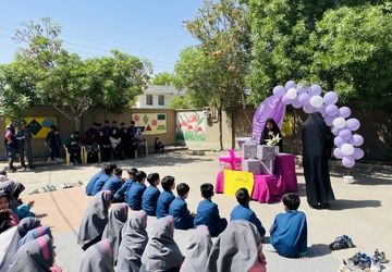 برگزاری جشن هفته معلم در مدرسه شهید جلالی دیباج