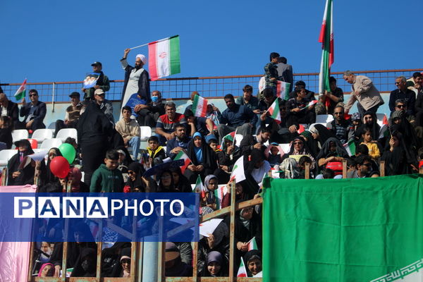 شکوه حضور مردم بوشهر در راهپیمایی ۲۲ بهمن