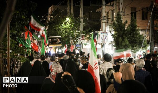 گام‌های استوار شهروندان برای فریاد اقتدار