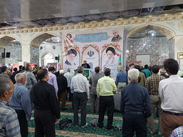 نماز جمعه در کاشمر 