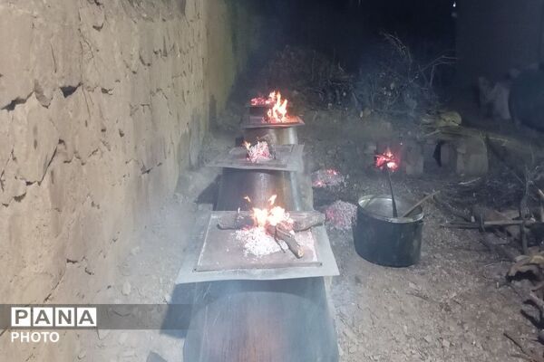 پخت حلیم در روز اربعین حسینی شهر بار نیشابور