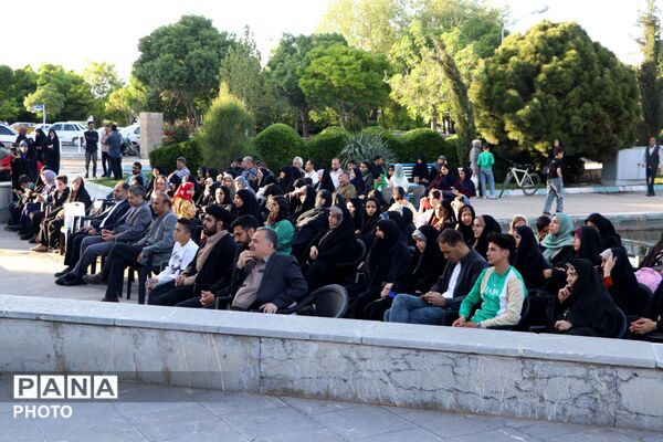 هم صدایی اصحاب فرهنگ و رسانه در فرهنگسرای سیمرغ نیشابور 