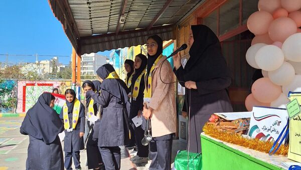 جشن روز دانش‌آموز در دبیرستان شهید قویدل ناحیه۶