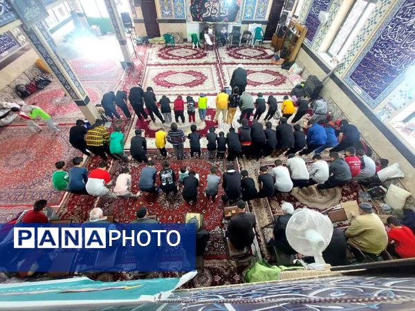 جلوه‌ای از لحظات ناب بندگی 