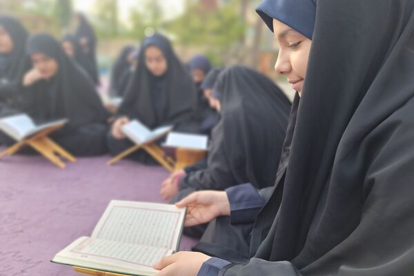 مهمانی فرشتگان بر خوان گسترده ضیافت الله در واپسین لحظات ملکوت